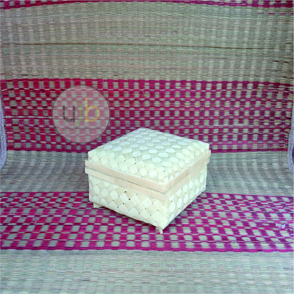 besek makanan dari bambu atau besek sokase ukuran 20 x 20 cm