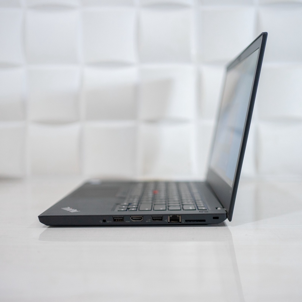 Laptop Lenovo Thinkpad T480 Intel Core i5 Gen 8 Ram 8 Gb Ssd 256 Gb Second Like New