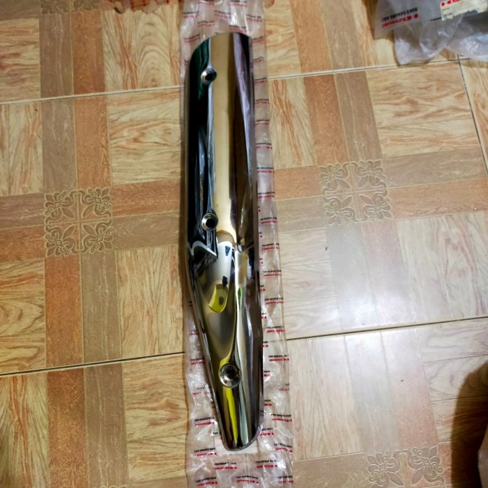 Tameng Cover Knalpot Zx130