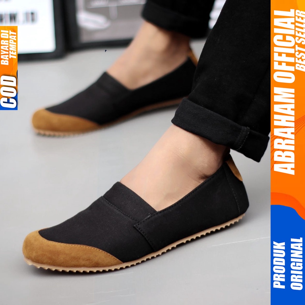 ABRHM x KEN Sepatu Slip On Pria Sepatu Pria Casual Sepatu Casual Pria Sepatu Kasual Cowok / Cowo Slop Anti Slip Semi Formal Kerja Kuliah Gaya Santai Keren Kekinian Original Murah Terlaris