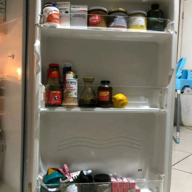 Rak kulkas Sharp samurai 2 pintu barang sale