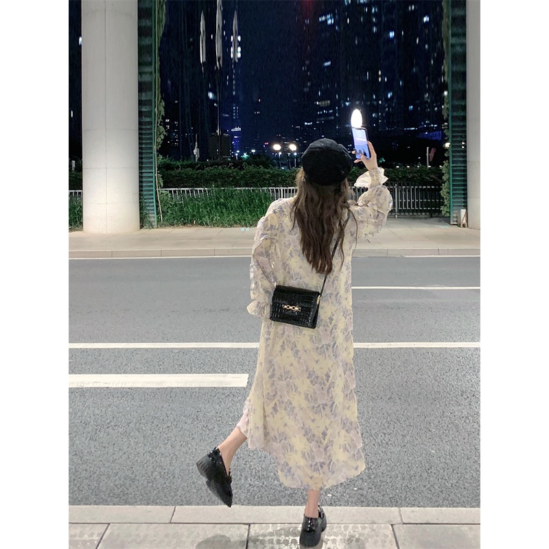 Red Kumikumi angin lembut dasi bunga gaun musim semi wanita rok lengan panjang desain rasa temperamen rok mid-length