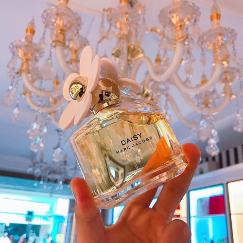 PARFUM WANITA DAISY MARK-JAKOB BOX HITAM ORI-IMPORT / PARFUM CEWEK AWET