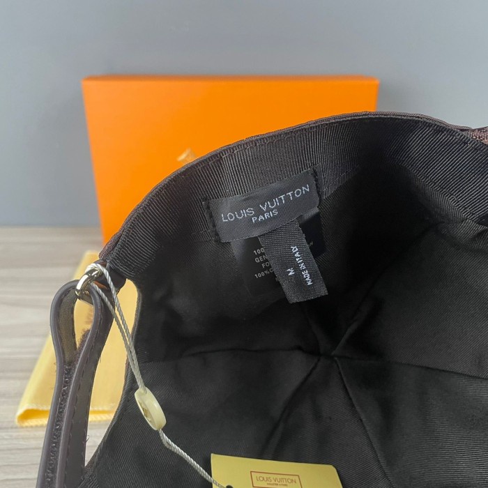 hat / topi louis pria / topi louis coklat terbaru / topi (de.87)