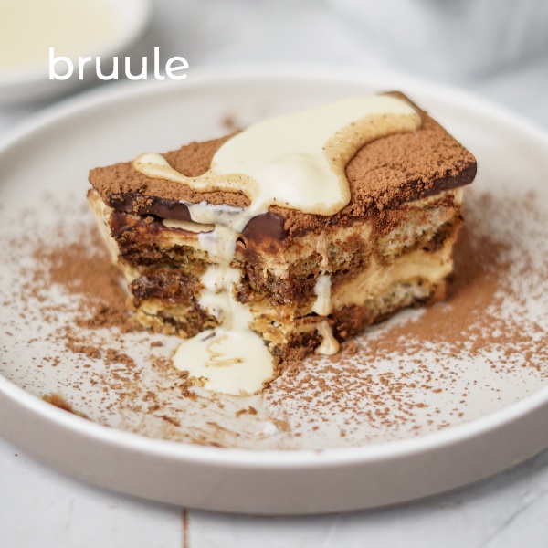 

It's Bruule Aurs - "Dreamy Tiramisu" - KK