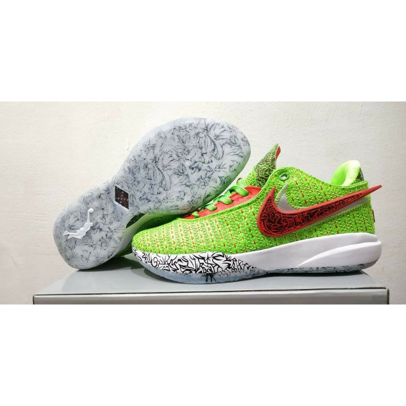 Sepatu Basket Lebron20 Lebron 20 XX Low Christmas Green White