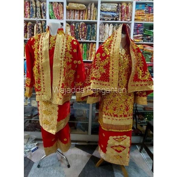 Baju pengantin koto gadang merah dan hitam bludru martin termurah