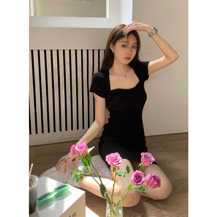 Red Keinginan Murni Gaya Kerah Persegi Rajutan Gaun Perempuan Panas Gadis Pinggang Tas Pelangsing Hip Rok Musim Panas Rok Seksi Rok Hitam