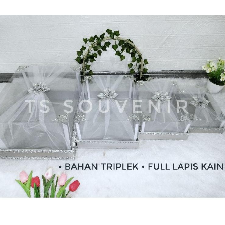 

TERLARIS Kotak hantaran / kotak seserahan / box hantaran full mika tile 1 set silver 