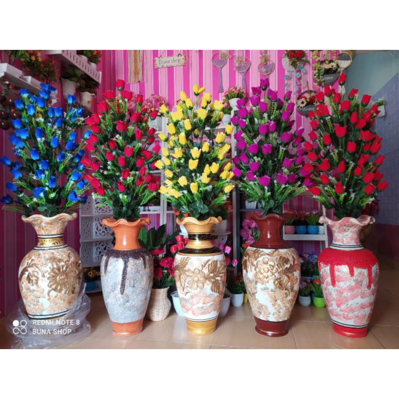 Bunga mawar sudut + guci