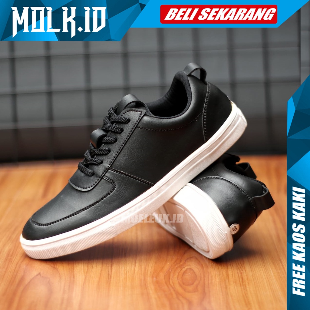 MOLK Sepatu Casual Sneakers Pria Hitam Tali Original Distro Simple Murah Sepatu Sekolah Kerja Kuliah