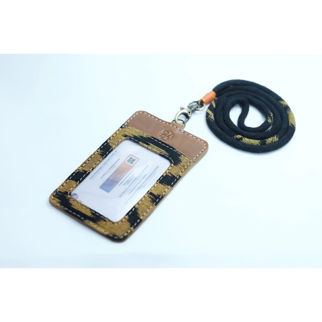 

Id Card Holder Kulit Mix Tenun 2 sisi Etnik by DKLASIK