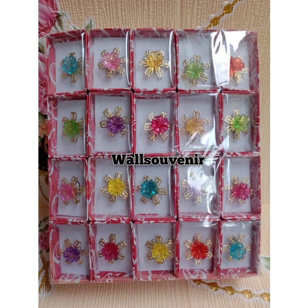 isi 100 souvenir Bros bunga/Bros cengkeh/Bros hijab/ kemasan box free kartu ucapan