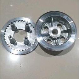 dudukan rumah kopling plat tahanan kaki 4 Lawan plus MEGAPRO MONOSHOK MEGA PRO MONOSHOCK VERZA VERSA