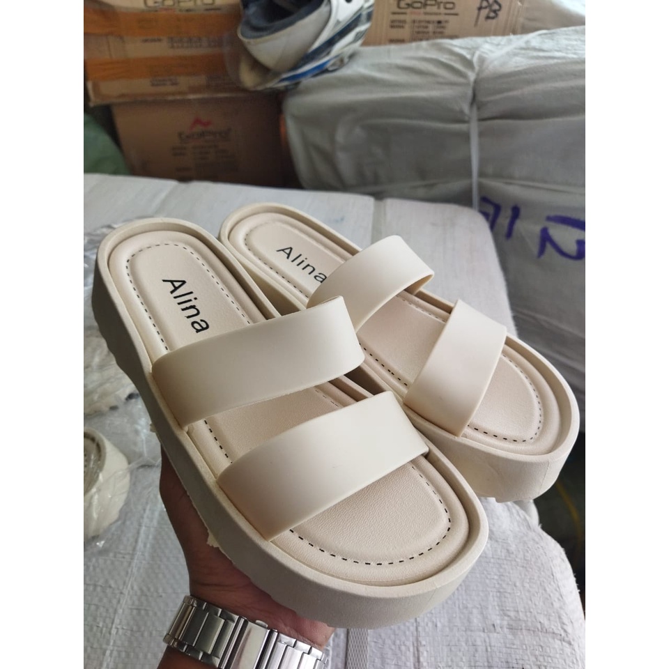 Sandal perempuan terbaru 2023-A4  size 36-41 paling laris