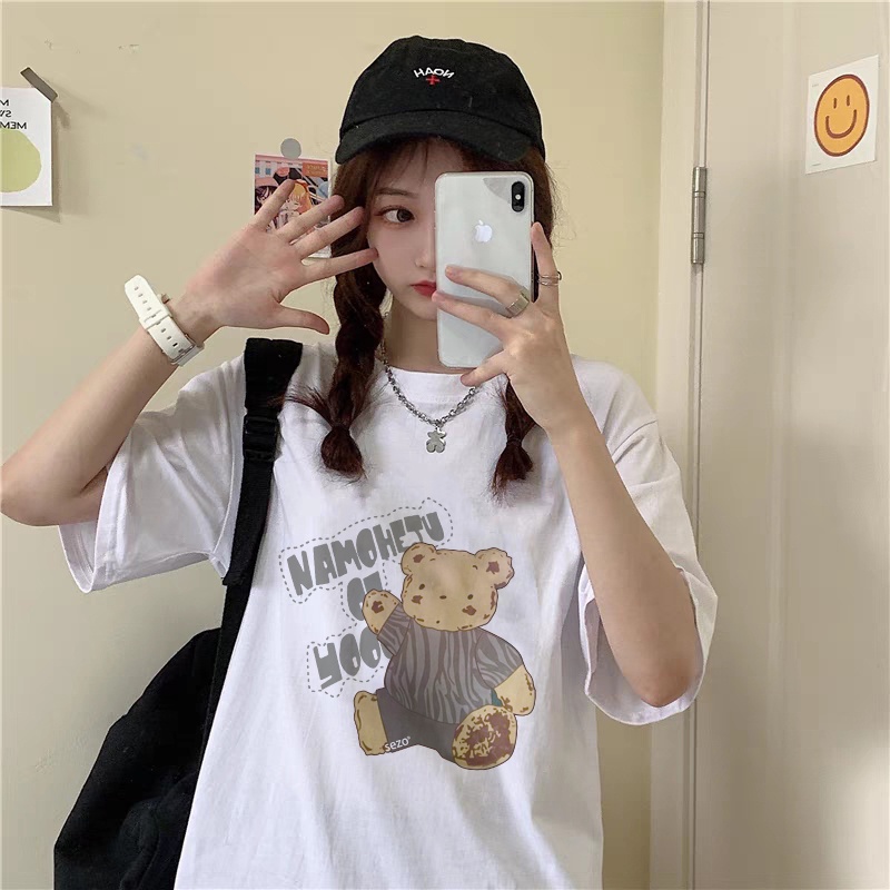 100% Katun Graphic Tee Kaos Couple Baju Wanita Atasan Wanita Oversize Kaos Cute Bear Printing Putih T-shirt Couple Korean Style/baju kaos