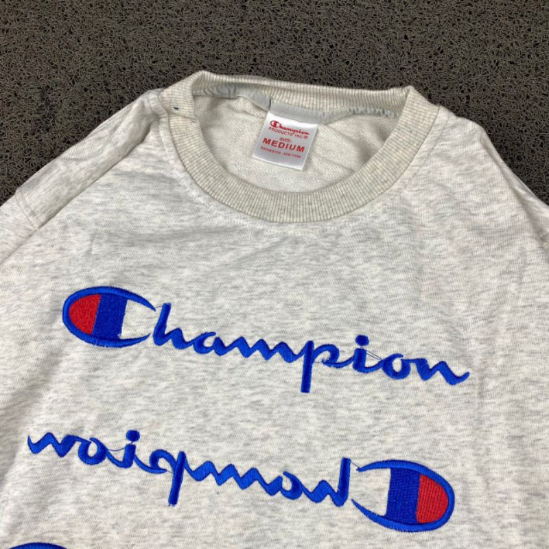 CREWNECK CHAMPION ABU BORDIR FULL TAG LABEL CASUAL HYPE