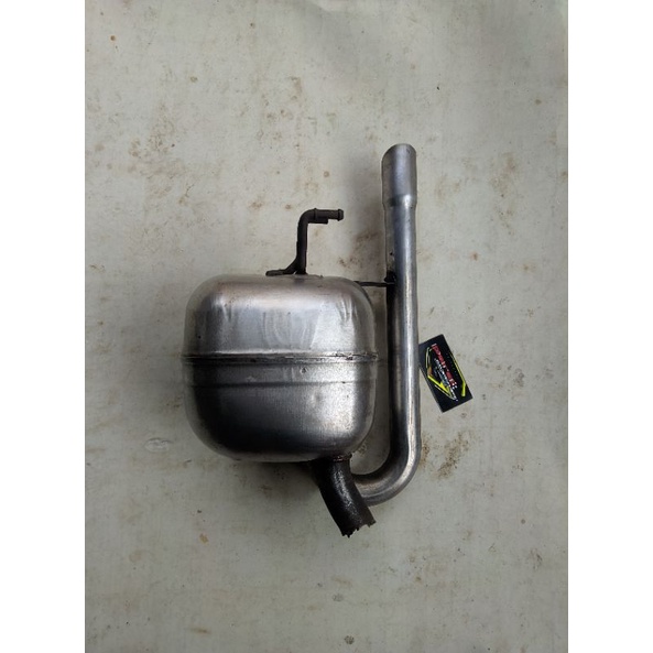 knalpot standar mobil toyota yaris original.