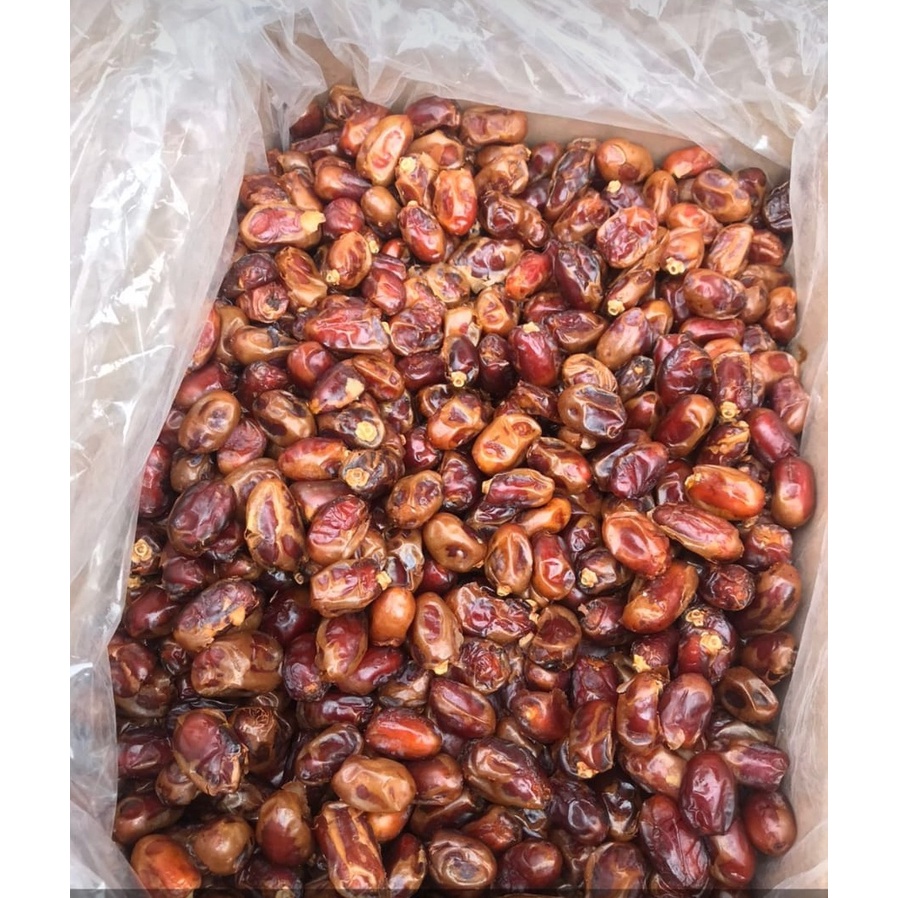 

kurma khalas emirat Ecer curah murah 0,5kg / 1kg