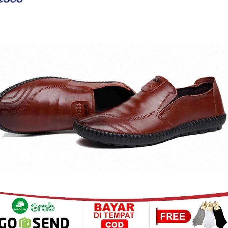 ✨SHOPEE MALL✨ Leedoo Sepatu Kulit PU Pria Slip on Fashion Kerja Casual Shoes MC403 serbuuu 