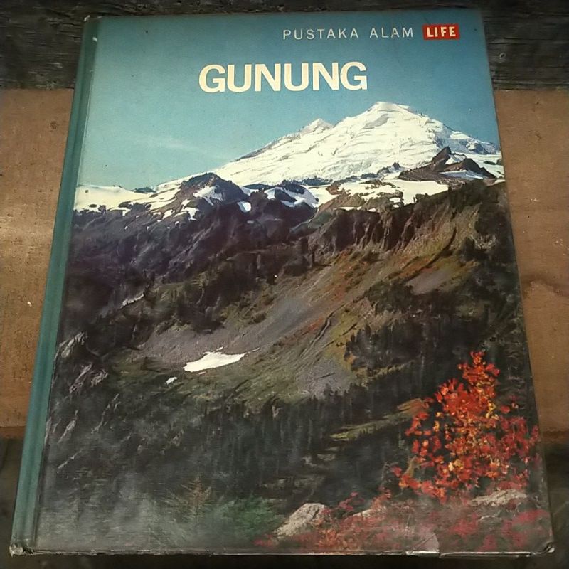 

buku pustaka alam gunung