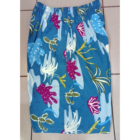 celana pendek wanita katun