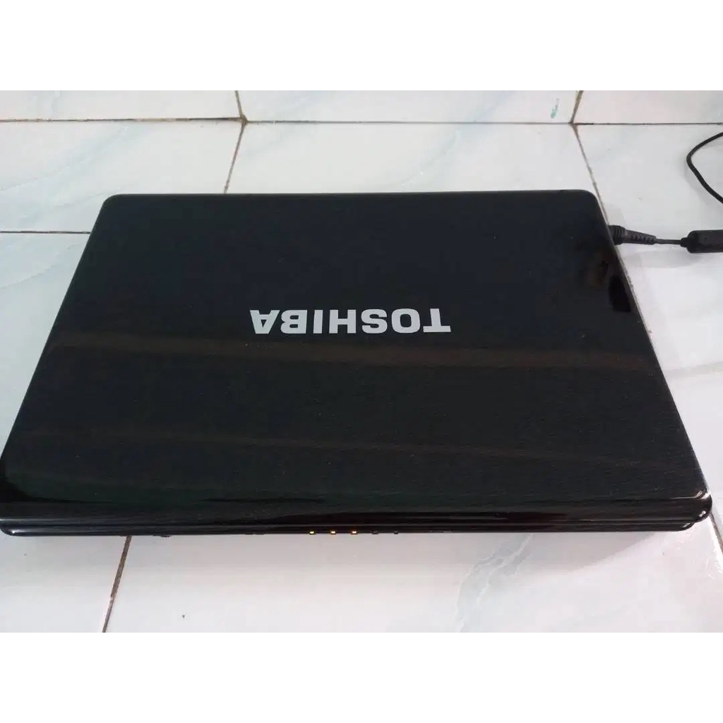 Laptop second Toshiba L510 core i3 siap pakai