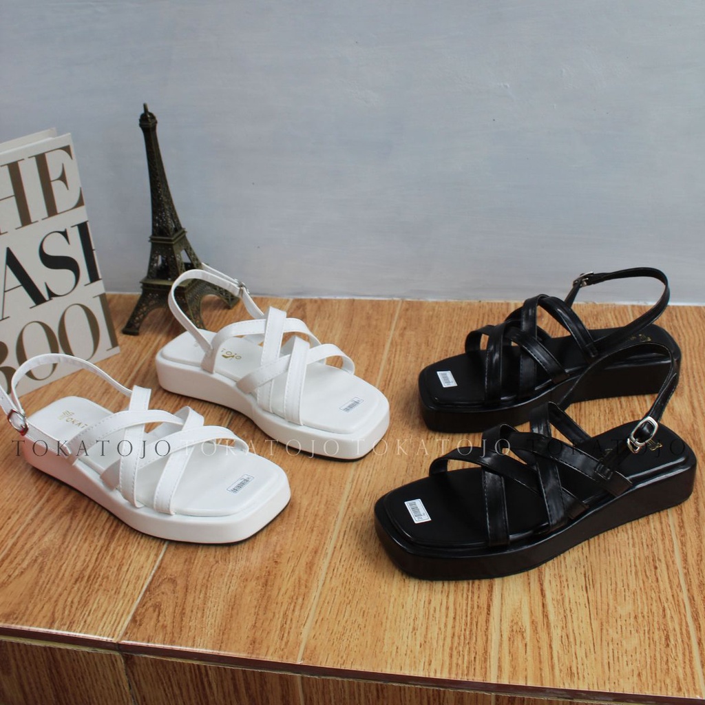 Sandal tali silang gesper terbaru kekinian Sandal fashion korea Sandal flatform wanita cantik dan elegan