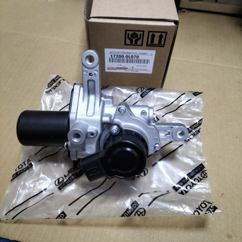 actuator aktuator motor turbo Toyota Hilux 2.5 2500cc Fortuner vnt 17201-0l070 oem