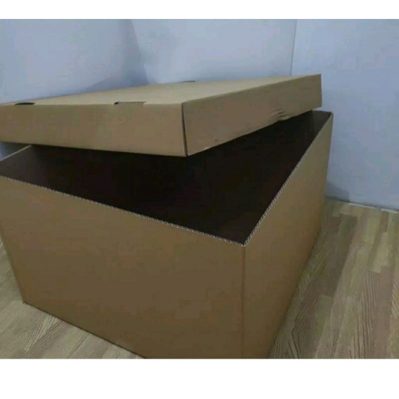 

Kardus Box 40x40x25 cm Set Top/Bot Asia Kardus/Karton/Hampers