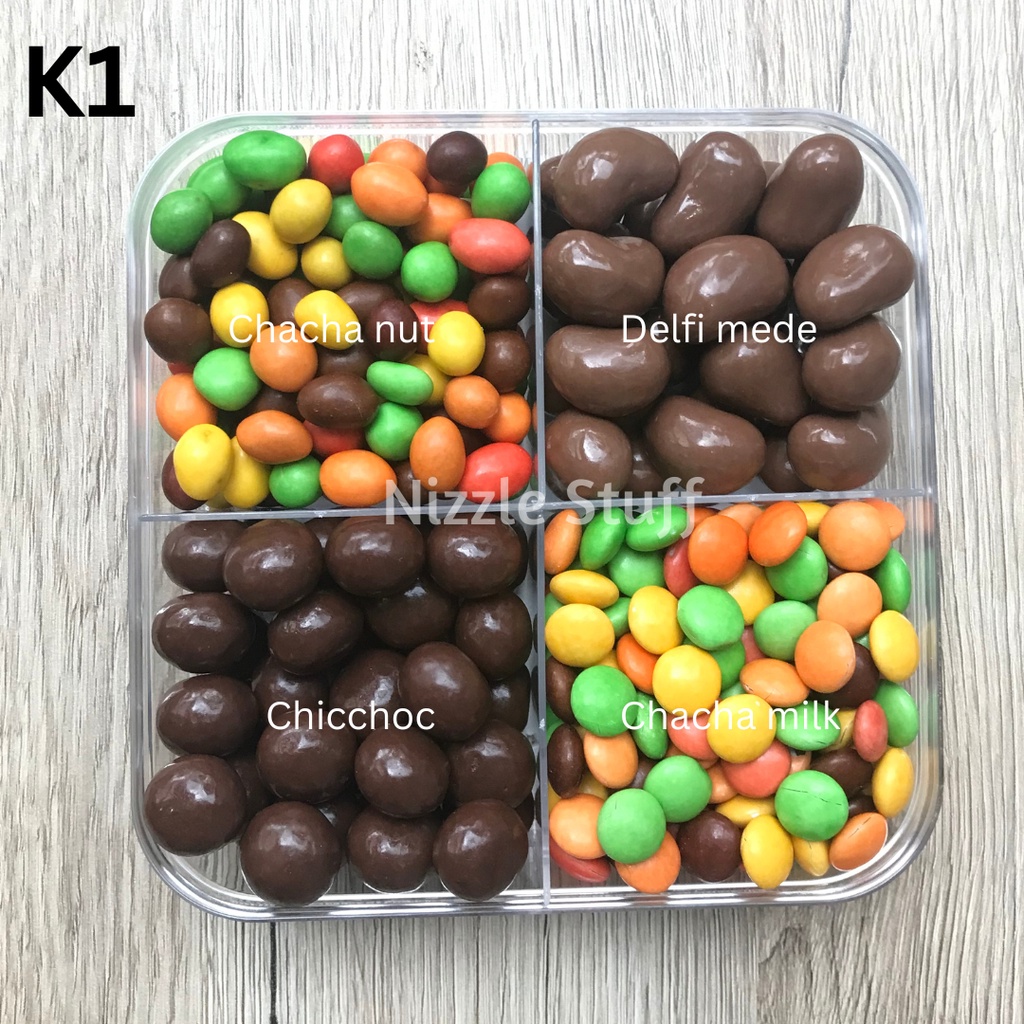 Coklat Delfi Kotak Sekat 4 - Hampers Coklat - Hampers Lebaran - Cokelat Delfi - Cokelat Lebaran