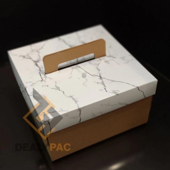 

Box Tenteng Tutup Marmer Uk 22X22X12Cm - (Per 6Pcs)