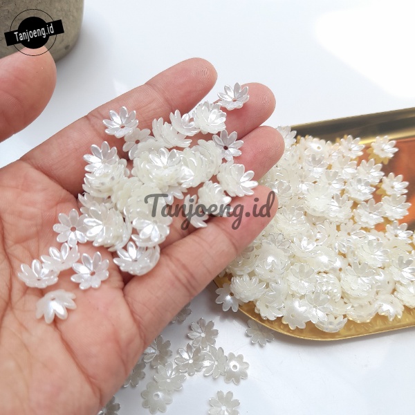 Manik Mote Bentuk Daun Kelopak Warna Broken White Bahan Kerajianan DIY