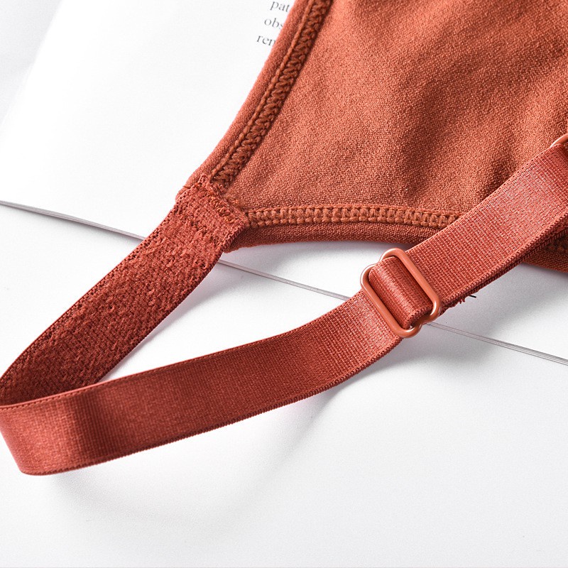 MMM Bra Wanita Tanpa Kawat 6715 Bahan Rajut Bra Model Seamless dengan Tali Strap dan Isi Busa Bergaya Sexy Bra Sport Japan Nyaman Model Jepang Bh wanita