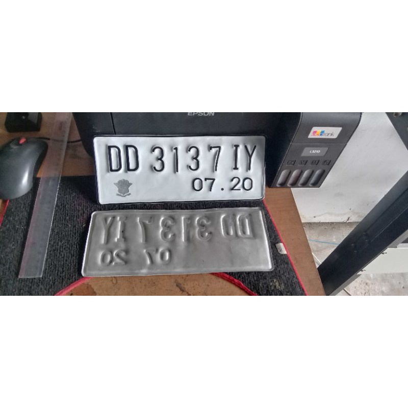 Plat Nomor Motor Reflektif Harga sepasang