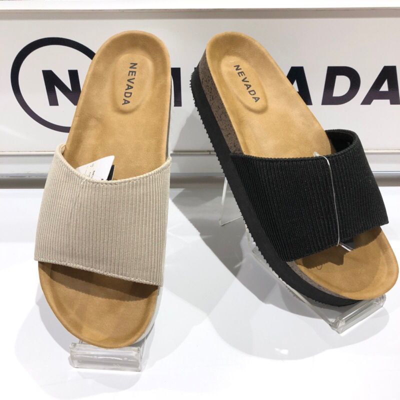 Nevada sandal slide wanita branded Matahari