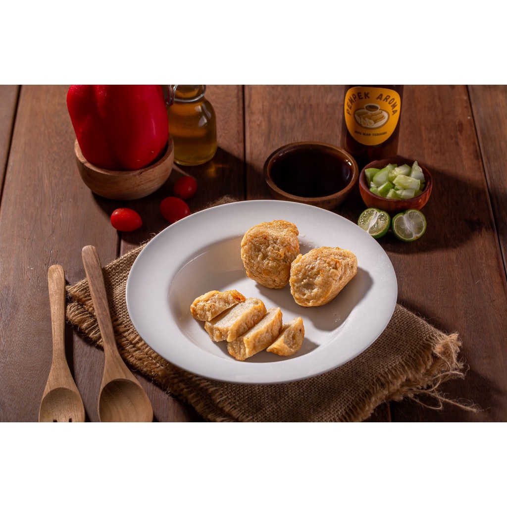

Pempek Adaan - 100% Ikan tenggiri - Frozen - 7 pcs