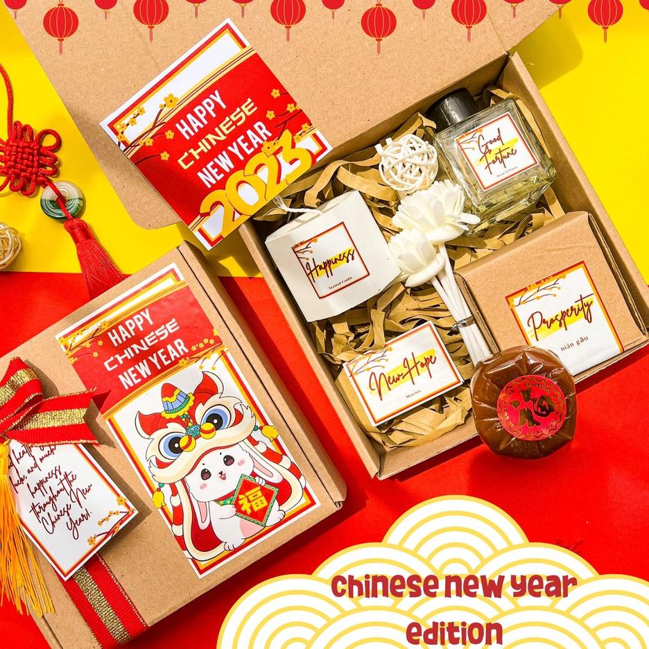 

➳ HAMPERS IMLEK 2023 | HAMPERS CNY 2023 | HAMPERS CHINESE NEW YEAR GIFT BOX | GIFT CHINESSE NEW YEAR | KADO IMLEK 2023 | HAMPERS AROMATERAPI SET CNY ILMEK CHINESE NEW YEAR | HAMPERS SCENTED CANDLE KADO CANDLE | ✱