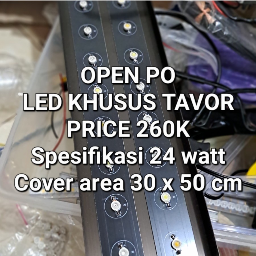 Lampu Tanaman Karnivora Venus Flytrap Led HPL Aquascape 24 Watt 50 Cm