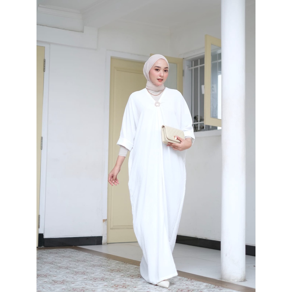 Zaina kaftan - dress kaftan modern polos free bross / dress kaftan lebaran / dress kaftan kondangan / dress kaftan jumbo / dress kaftan busui / kaftan simple kancing depan / kaftan simple polos / kaftan jumbo ld 130 / kaftan lebaran