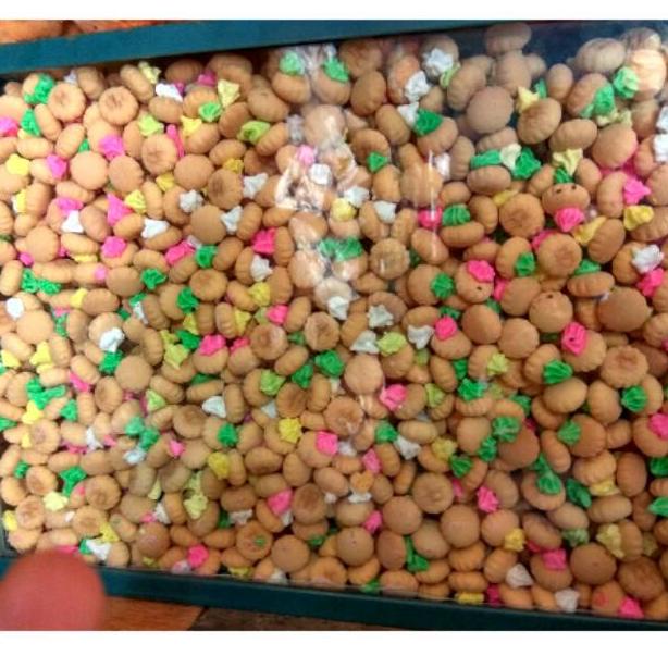 

Di⚡kon !! Gemrose biskuit dengan gula warna