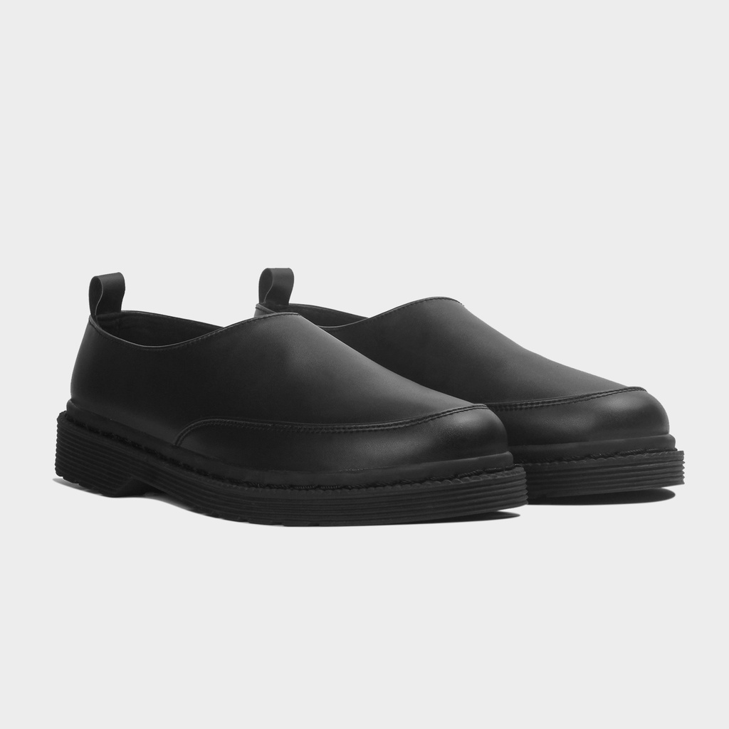 Xcloud x Satmata Sepatu SlipOn Casual Pria Rahvayana Black