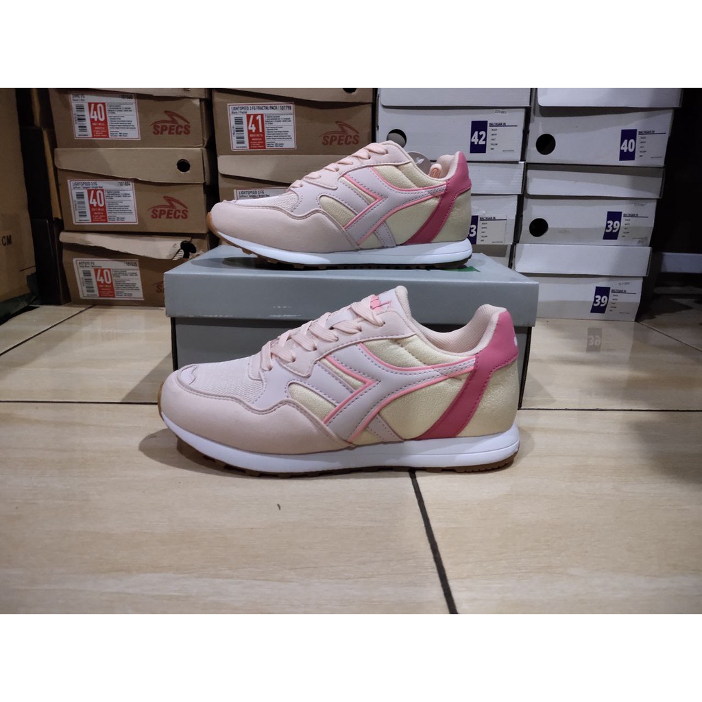 SEPATU DIADORA CASUAL ORIGINAL 100%