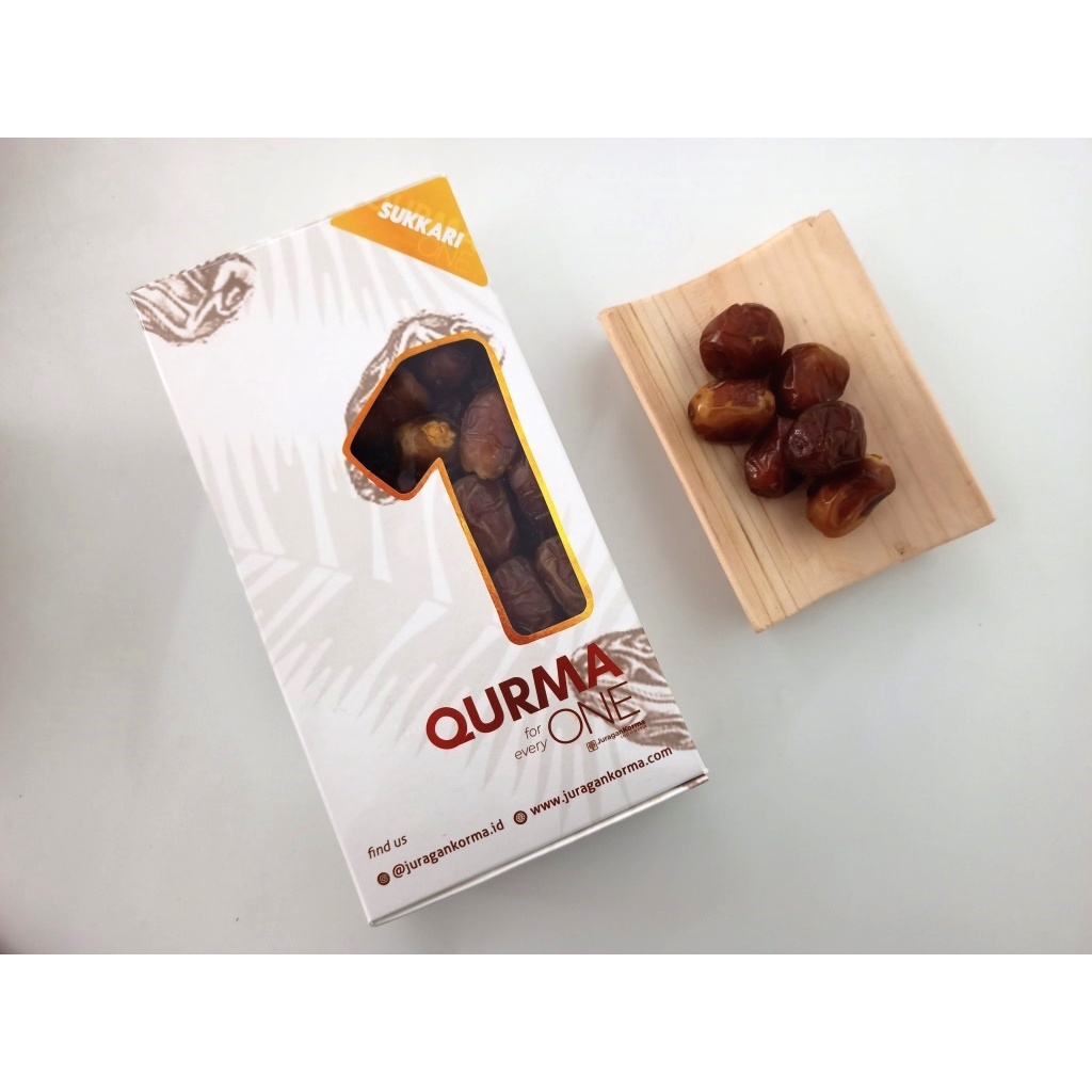 

Kurma Premium QurmaOne Sukkari 500gram dan Green dates