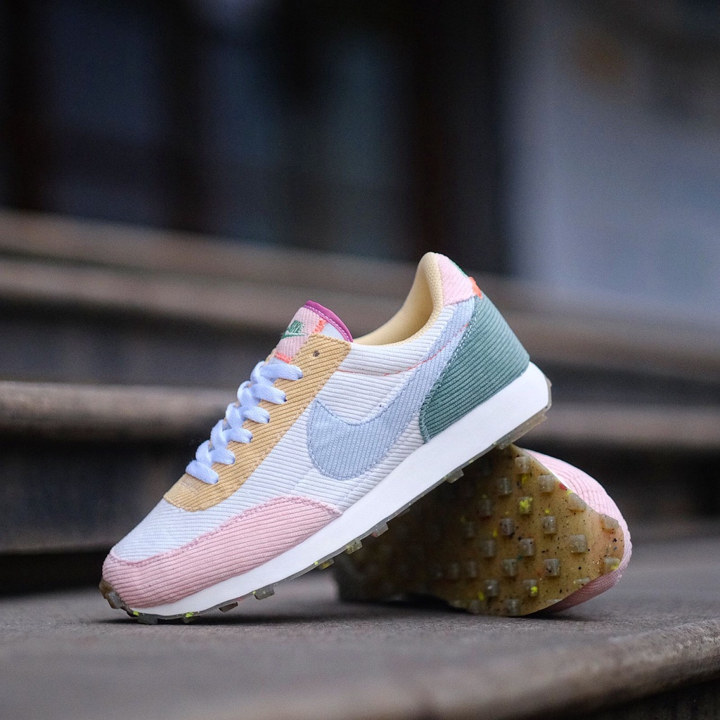 NIKE DAYBREAK RETRO CORDUROY