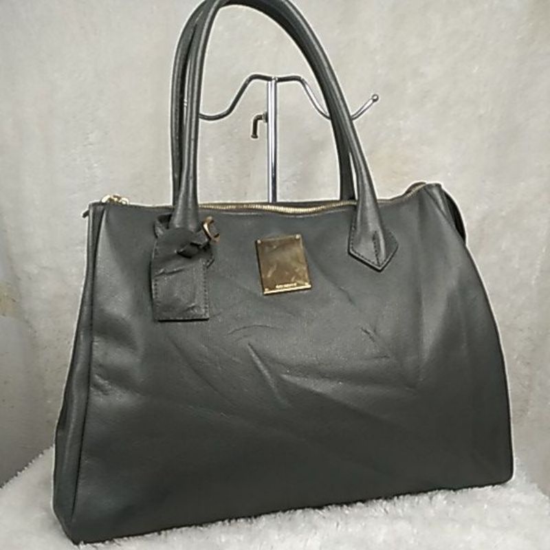 Tas Wanita / Tas Kantor / Tas Pesta / Handbag/ Tas KULIT /Preloved/Second Branded "COUR0NNE"