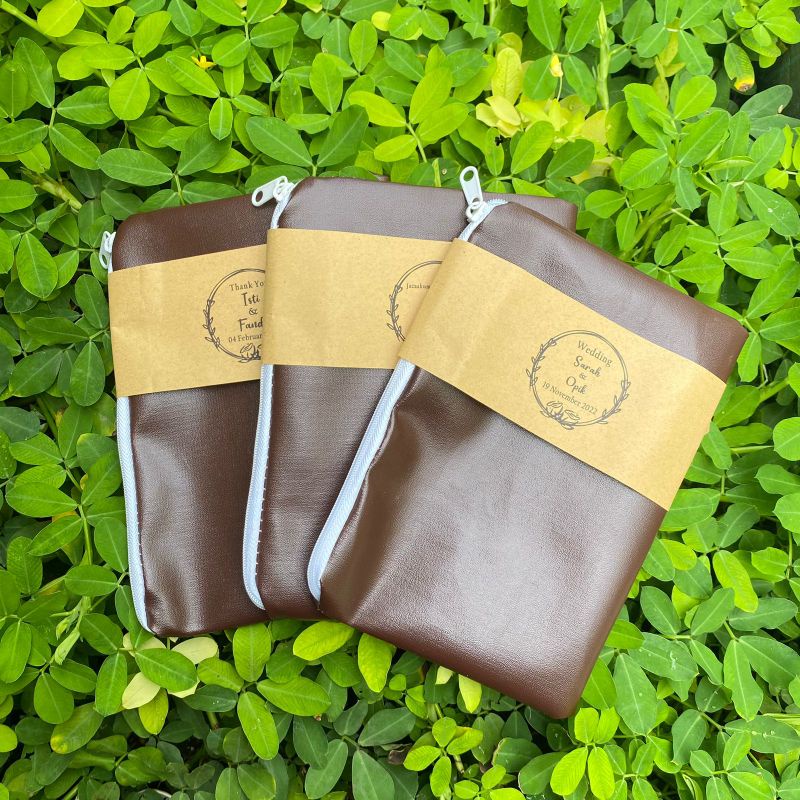 SOUVENIR DOMPET KULIT SISTESIS WARNA COKLAT TERMURAH PACKING THANKS CARD FREE CUSTOM UK 20x13