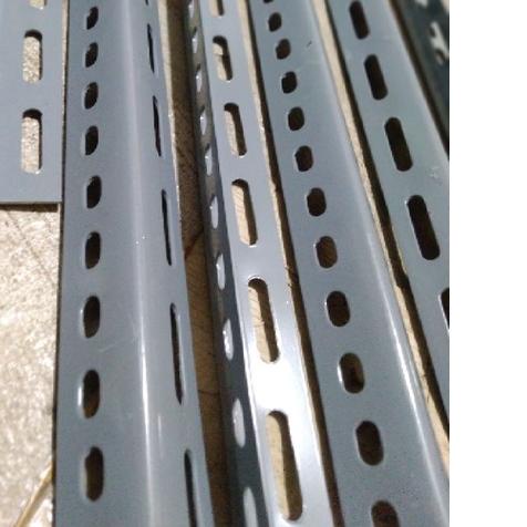 ➣ 200 -BESI SIKU LUBANG 200CM TEBAL 2MM FULL ➵