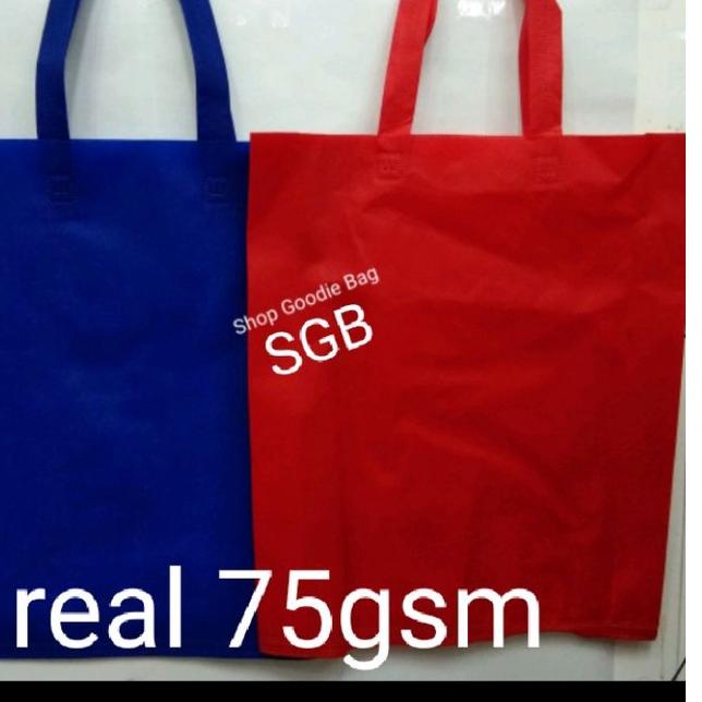

Stok terbaru Tas Spunbond Handle uk 38x45x8 harga LUSINAN serbuuu !