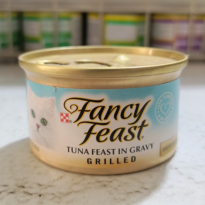 Makanan Kucing Fancy Feast Kaleng Adult Tuna Feast In Gravy 85G Wet Food